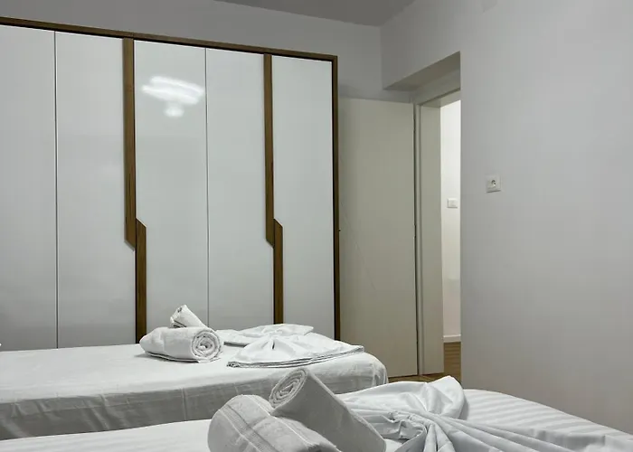 Heart Of A Cozy For Explorers * Tirana